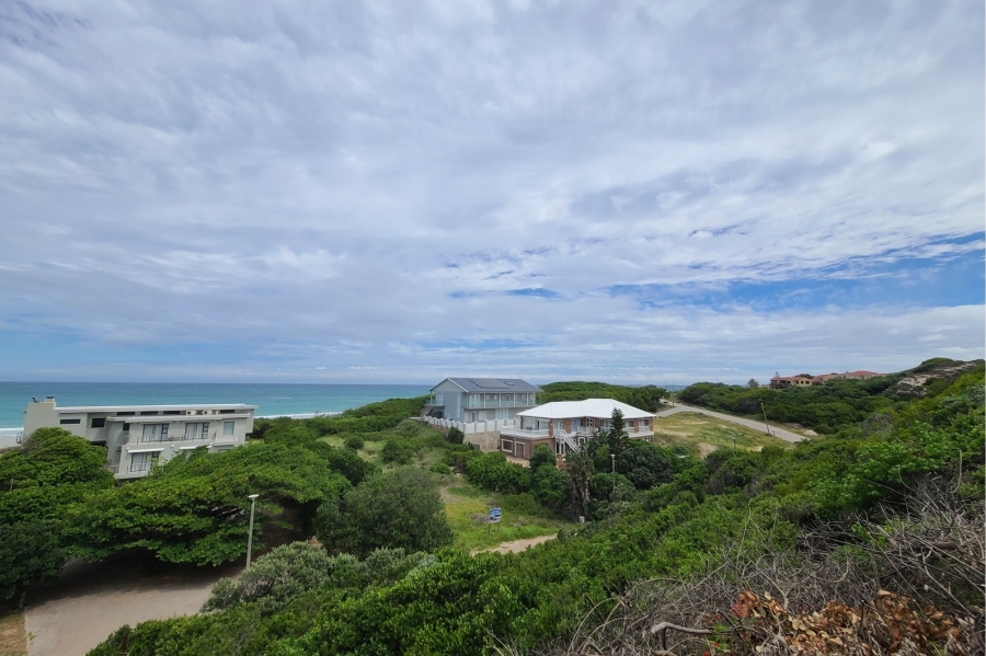 0 Bedroom Property for Sale in Paradise Beach Eastern Cape